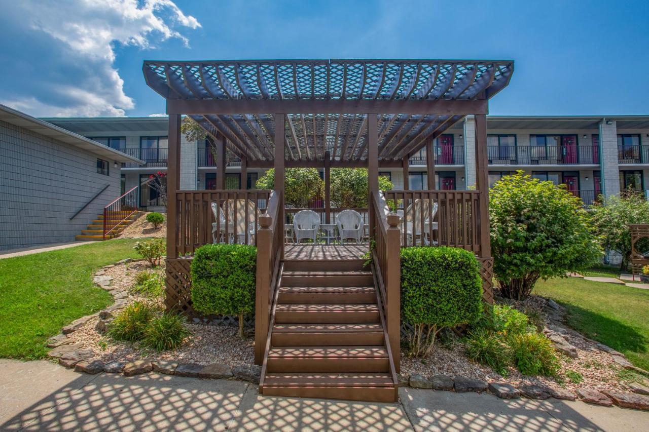 Ramada By Wyndham Branson Motel Dış mekan fotoğraf
