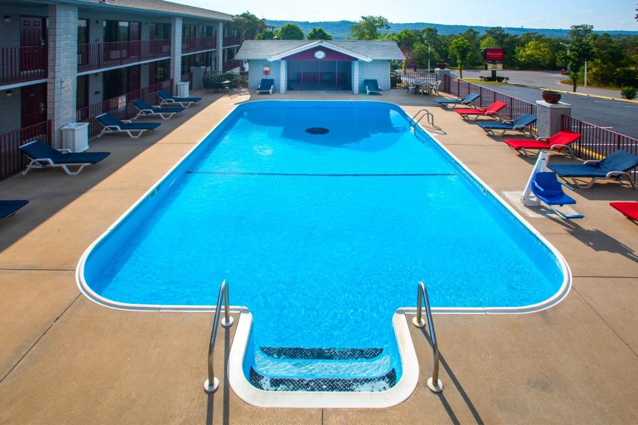 Ramada By Wyndham Branson Motel Dış mekan fotoğraf